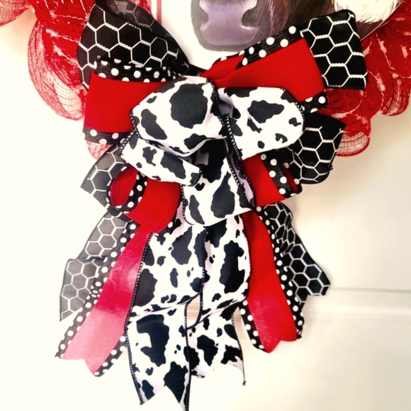 Christmas Cow Wreath Deco Mesh Farmhouse Country 4H - Picture 4 of 5